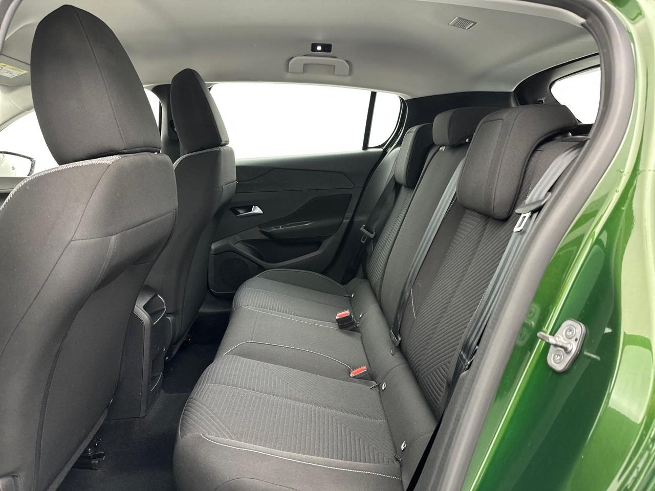 Peugeot 308 bluehdi 130ch s&s eat8 active pack — photo 12