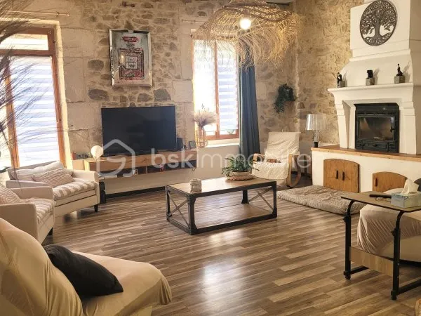 Maison 5 pièces 185 m²