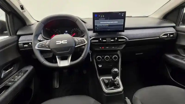 Dacia Sandero sce 65 — photo 26