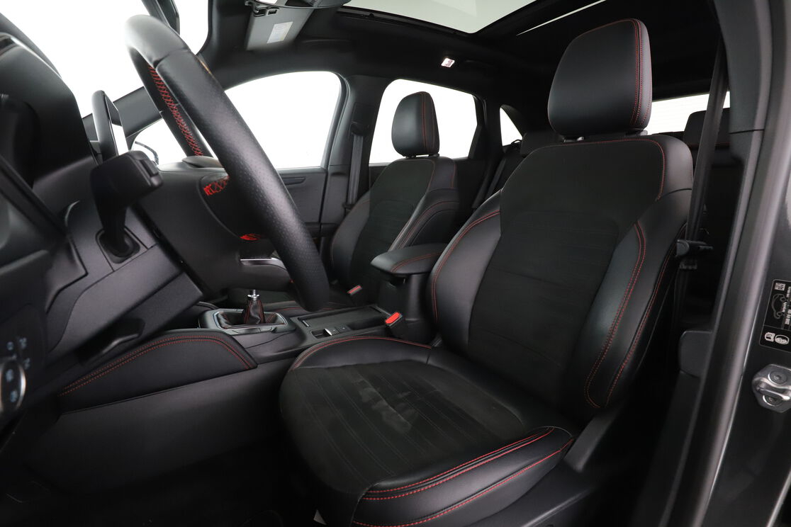 Ford Kuga 2.0 EcoBlue mHEV ST Line X — photo 9