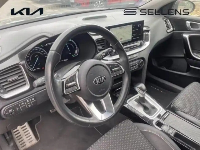 Kia Xceed 1.6 gdi 105ch + plug-in 60.5ch design dct6 — photo 9