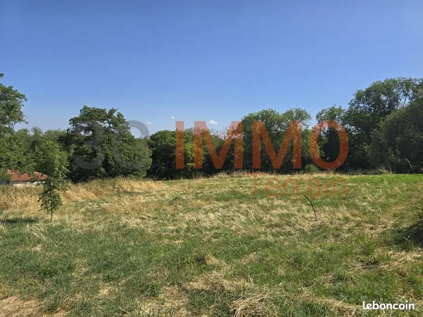 Vente | Terrain constructible | 3127 m² | Montmorin