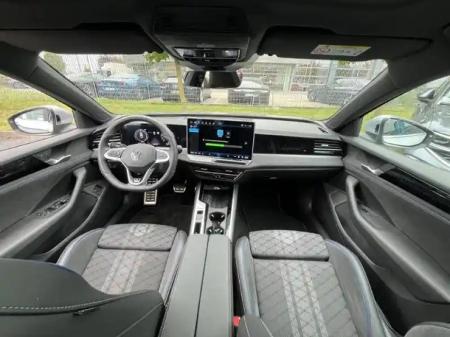 Volkswagen Passat 1.5 ehybrid 272 dsg6 — photo 30