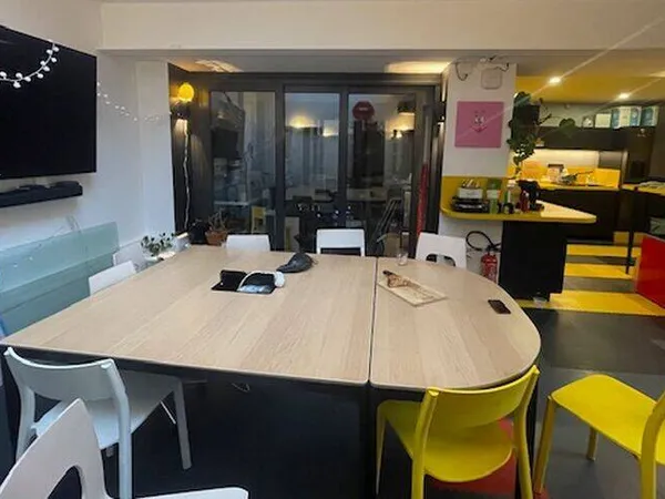 Bureaux 227 m²