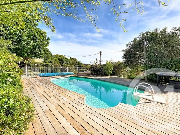 Maison 5 pièces 151 m²