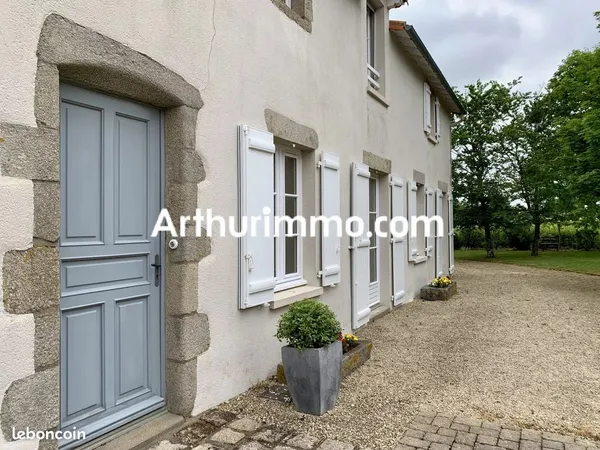 Propriété 8 pièces 233 m²