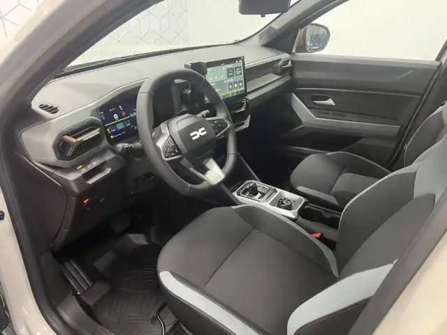 Dacia Duster hybrid-g 150 4x4 — photo 41