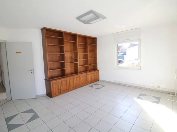 Local 68 m²