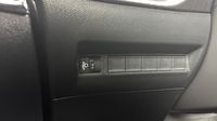 Peugeot 208 1.2 Hybrid 100ch Style e-DCS6 — photo 28