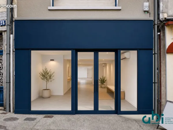 À LOUER - Local commercial rénové en coeur de ville - Saint-Maixent-l'École