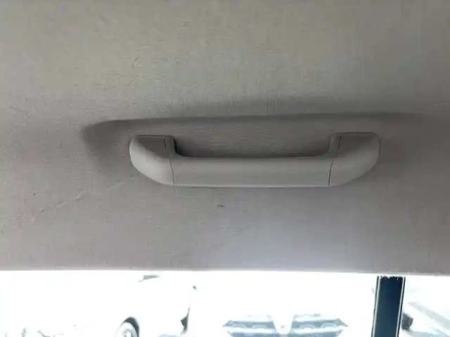 Dacia Sandero eco-g 100 — photo 16