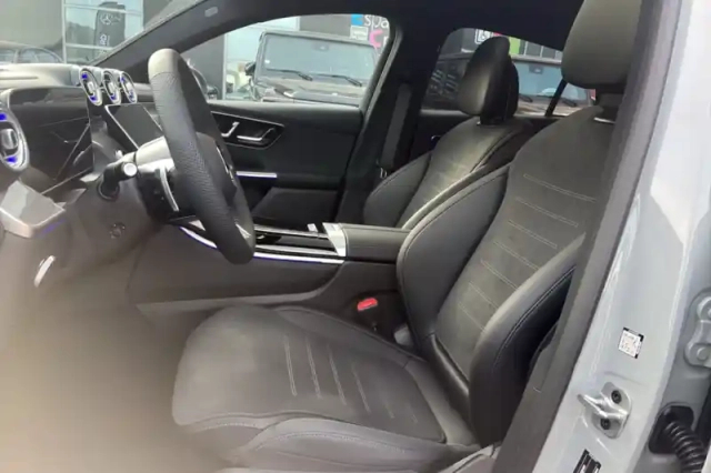 Mercedes Glc coupe 300 e hybrid eq 9g-tronic 4matic — photo 47