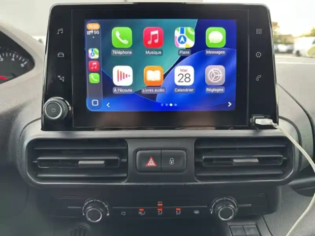 Peugeot Partner 1.5l 100ch asphalt standard 10 — photo 14
