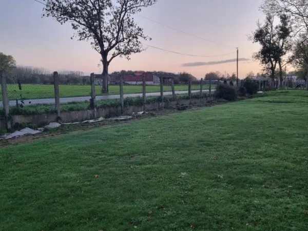 Terrain 654 m²