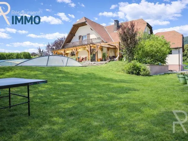 Maison de luxe 9 pièces 272 m²