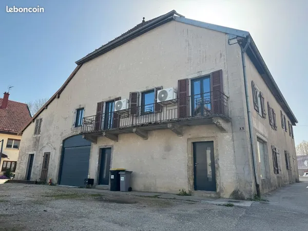 Opportunité Investisseur : Ancienne maison comtoise 400m² au sol - Projet 5 appartements validé - La