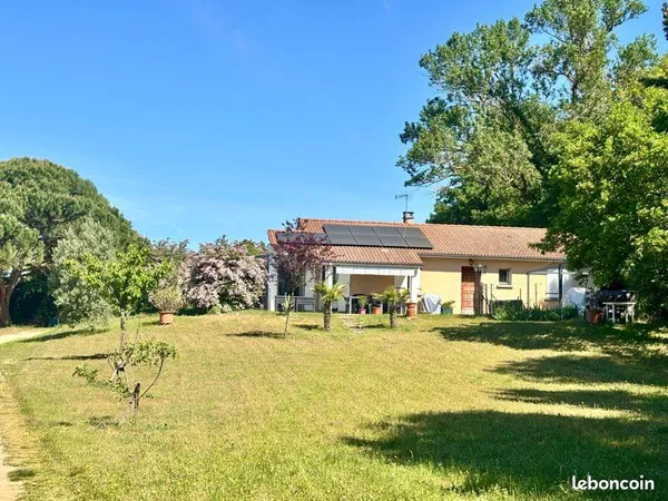 Maison 108,5 m2 sur terrain de 2600 m2
