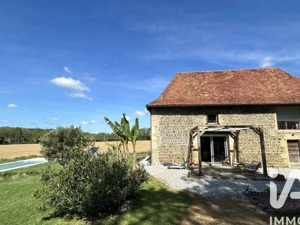 Maison 6 pièces 242 m²