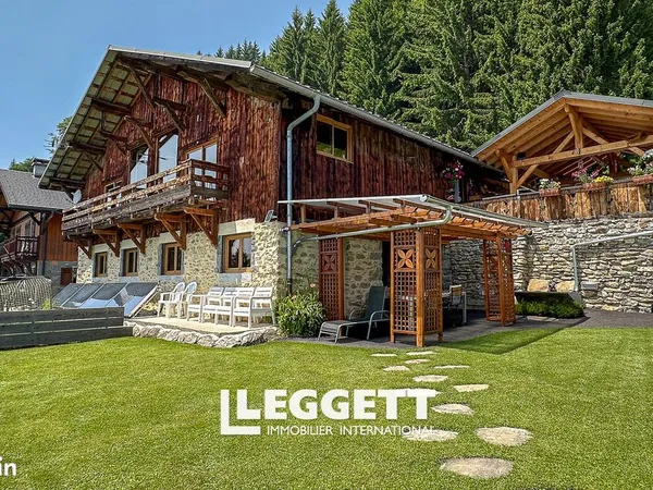 Chalet 8 pièces 196 m²