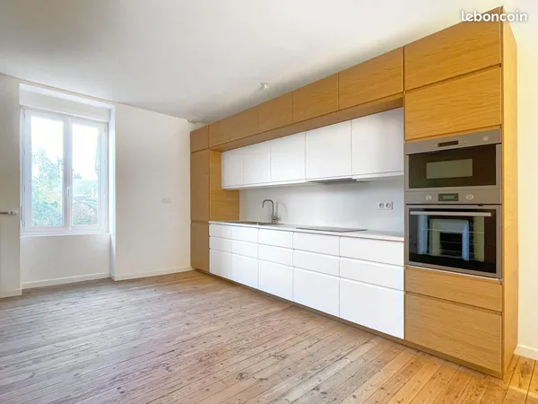 Duplex T4 rénové, 3 chambres, jardin, chauffage géothermie