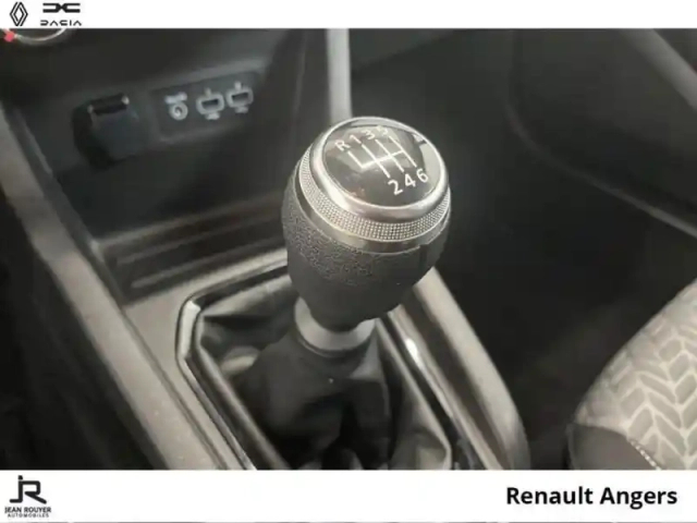 Renault Clio 1.5 blue dci 100ch evolution — photo 21