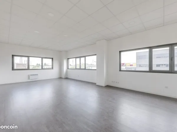 Bureaux a louer de 46m² Gennevilliers /Villeneuve la garenne 92