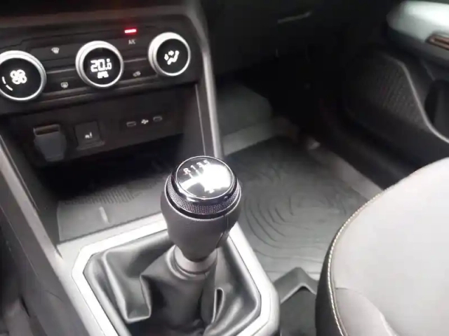 Dacia Sandero tce 110 — photo 29