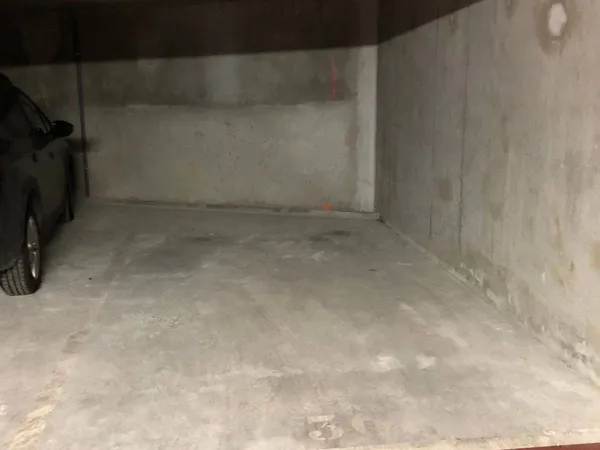 Parking 13 m²