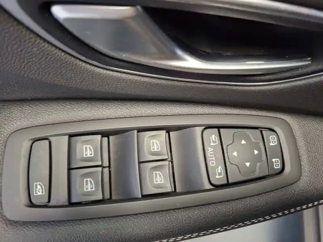 Renault Scenic grand  tce 140 — photo 18