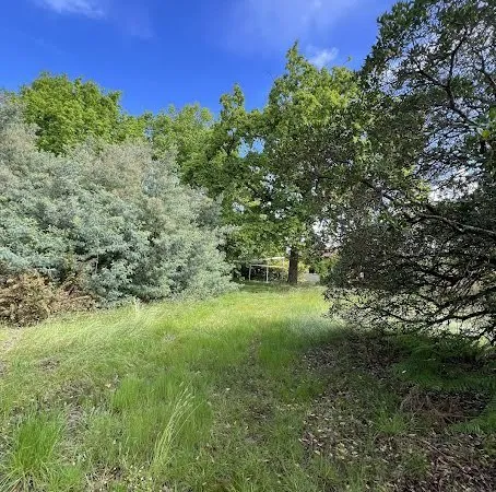 Terrain 685 m²