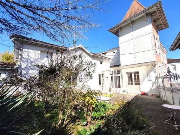 Maison 7 pièces 200 m²
