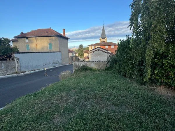 Terrain à bâtir entièrement viabilisé