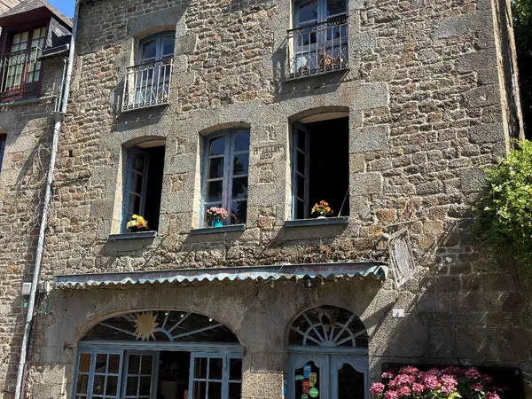 Maison 10 pièces 220 m²
