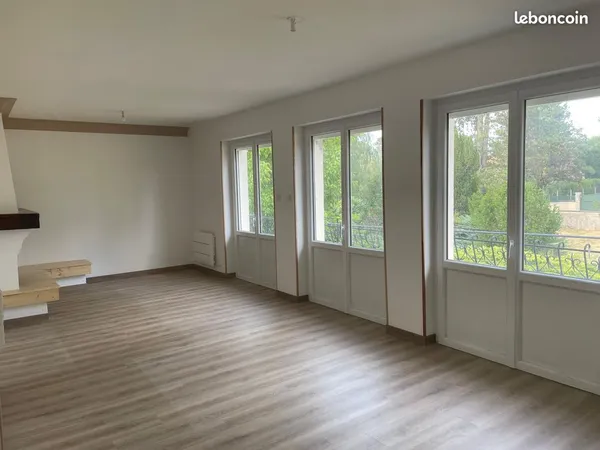 MIGNALOUX BEAUVOIR appartement T4 rénové