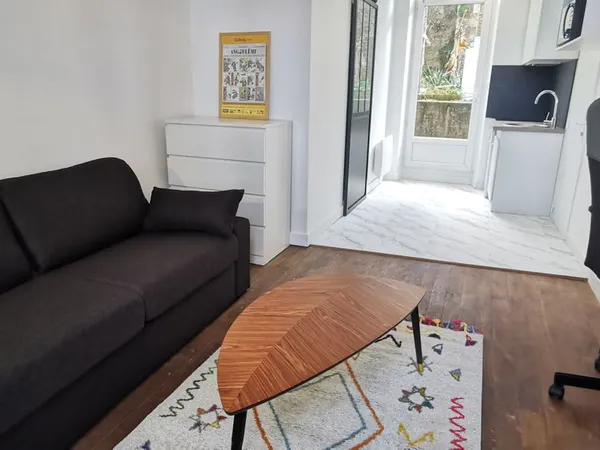 Studio lumineux sur les remparts