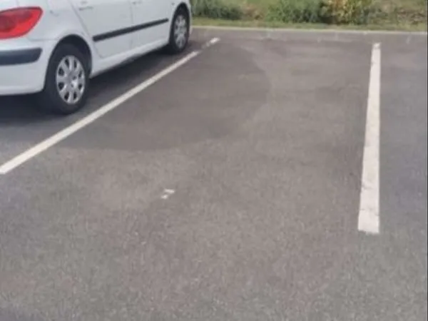 Parking 12 m²