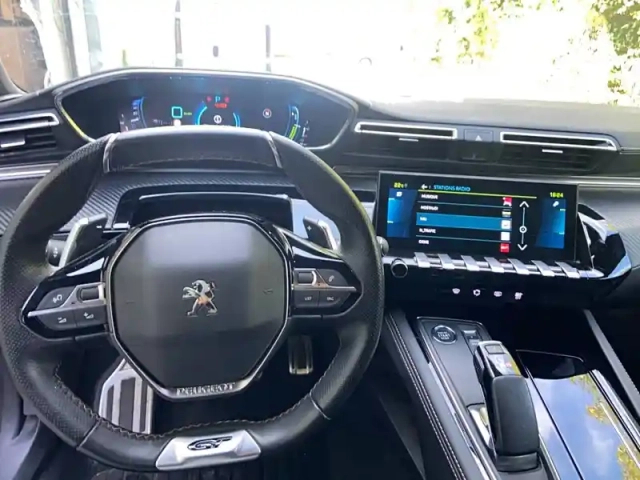 Peugeot 508 hybrid 225 e-eat8 — photo 20