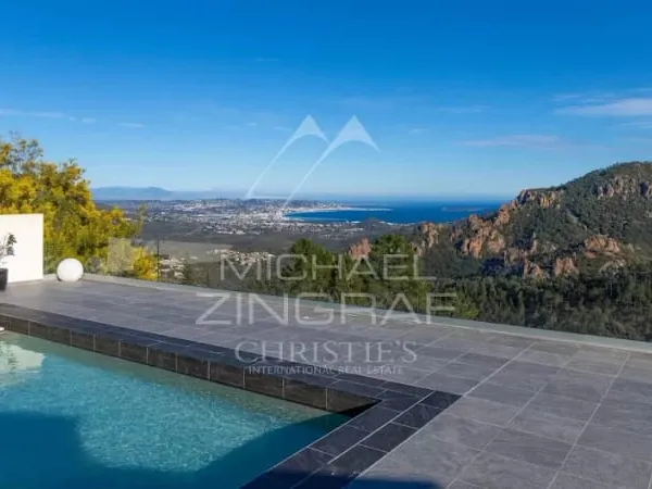 Villa 4 pièces 162 m²