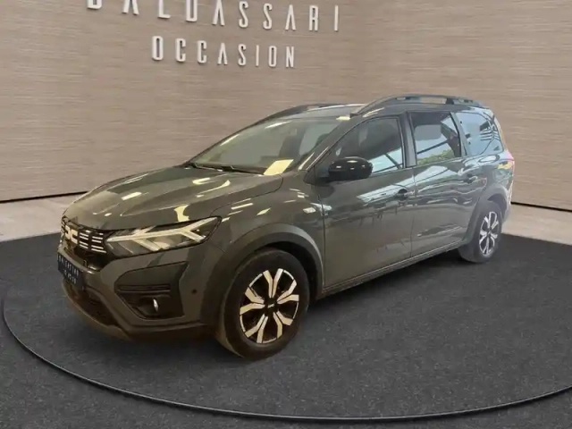 Dacia Jogger tce 110 7 places — photo 1