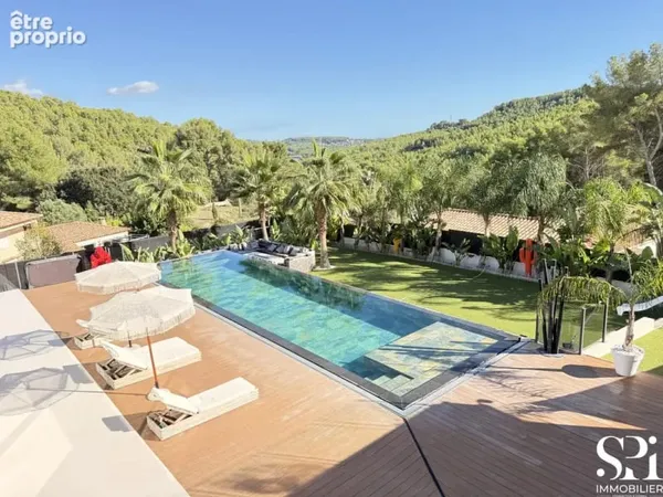 Bandol Villa contemporaine construction 2022, 5 chambres, piscine à débordement