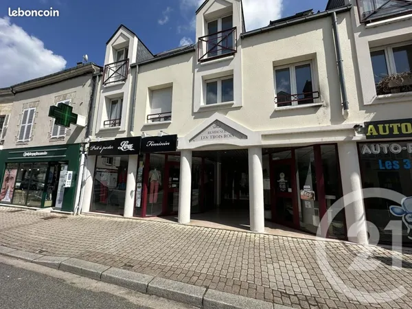 Commerce 87 m²