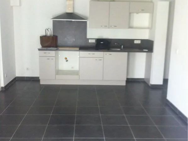 Location t3