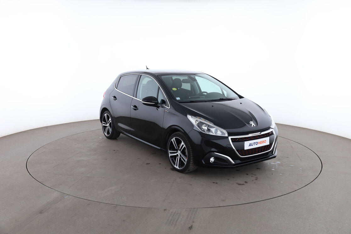 Peugeot 208 1.6 Blue-HDi GT Line — photo 7