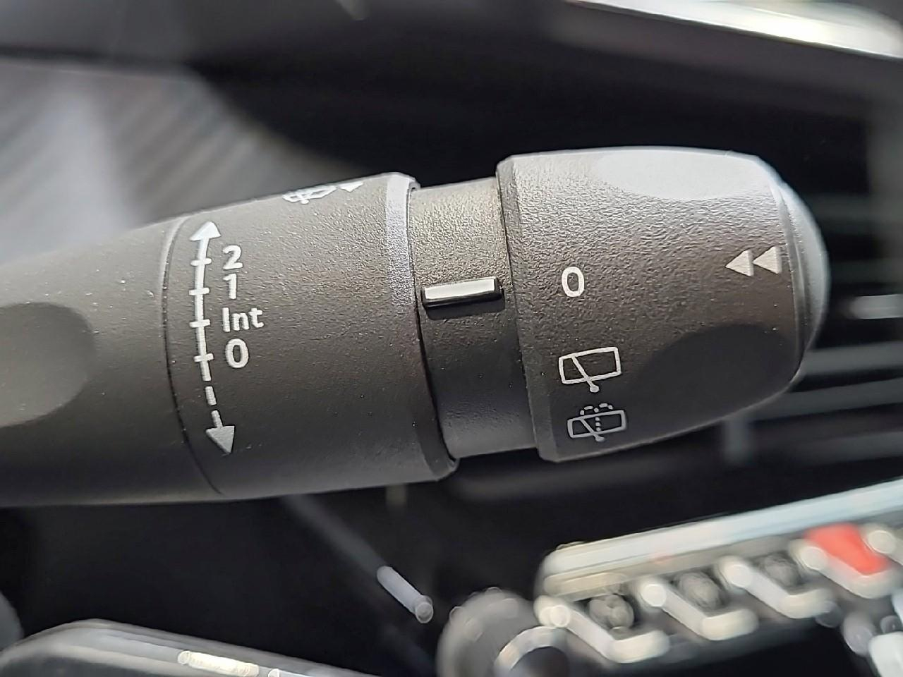 Peugeot 208 bluehdi 100 s&s bvm6 premium — photo 22