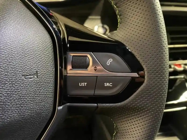 Peugeot 2008 e- 156ch gt (cee 3600? deduit) — photo 11