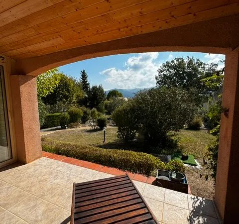 Maison de plain-pied avec vue panoramique