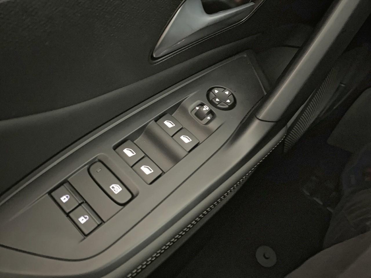Peugeot 308 hybrid 145 e-dcs6 allure — photo 20