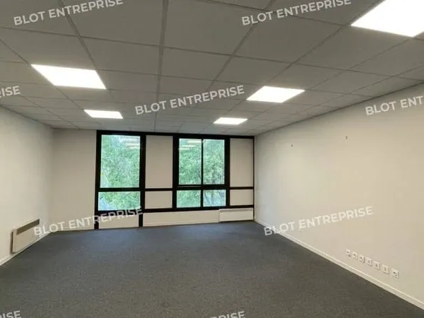 Bureau 37 m²