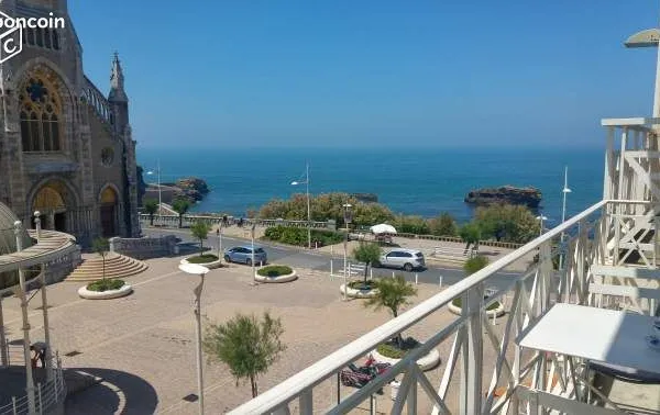 Studio vue sur mer idéalement bien placé