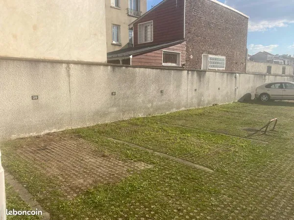 Place de parking sécurisé